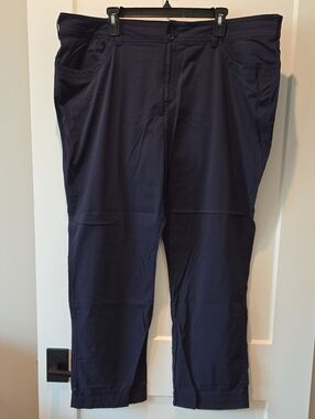 Eddie Bauer Women's Sightscape Horizon Convertible Roll-up Pants In Navy